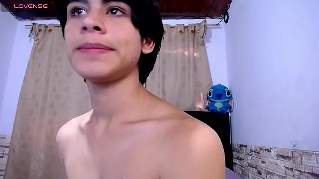 Snapshot of DaraKat18 chatting on February 2026 10:04:02 PM DaraKat18 online show from February 2026 10:04:02 PM