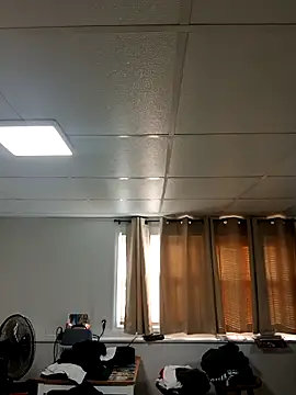 tripping385 online show from April 2026 09:49:02 PM