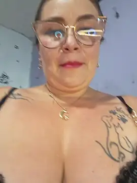 anythompsom online show from October 2025 03:58:02 PM