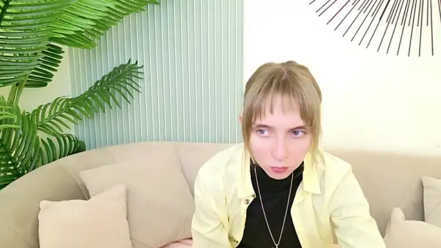 Beverly Gomes online show from September 2025 05:44:01 AM