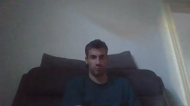JulioIsHere4you online show from May 2026 04:50:01 AM