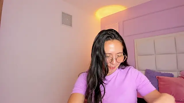 Bella Sumers online show from May 2026 07:08:01 PM