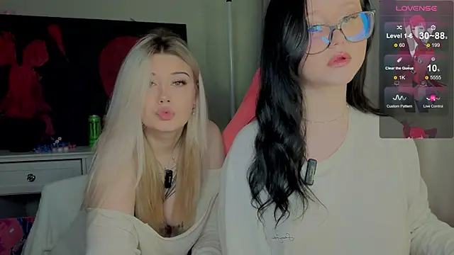 hornyprincess19 online show from November 2025 04:18:01 PM