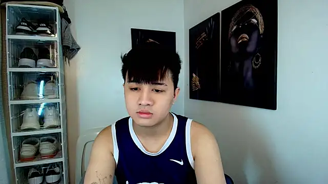 Snapshot of KentAivan chatting on September 2025 04:56:02 PM KentAivan online show from September 2025 04:56:02 PM