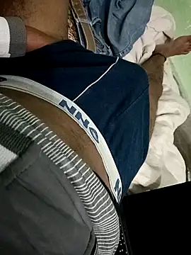 Snapshot of sexy_couple_38 chatting on November 2025 06:59:02 PM sexy couple 38 online show from November 2025 06:59:02 PM