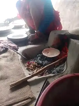 Snapshot of CUTE-004 chatting on February 2026 06:01:01 AM CUTE-004 online show from February 2026 06:01:01 AM