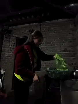 siki-00 online show from December 2025 11:40:02 AM