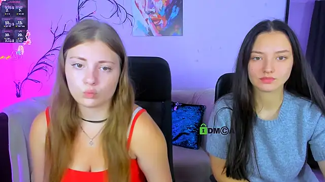 Snapshot of melani_bumm chatting on September 2025 05:44:01 AM melani bumm online show from September 2025 05:44:01 AM