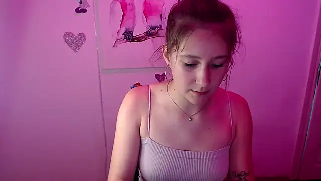 Snapshot of Milka_kamila chatting on September 2025 01:32:01 PM Milka kamila online show from September 2025 01:32:01 PM