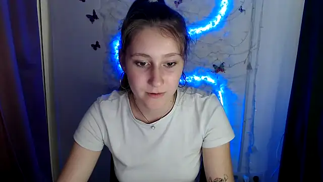 Snapshot of Milka_kamila chatting on September 2025 11:54:01 AM Milka kamila online show from September 2025 11:54:01 AM