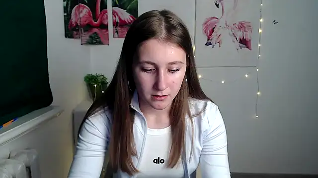 Snapshot of Milka_kamila chatting on September 2025 11:48:01 AM Milka kamila online show from September 2025 11:48:01 AM