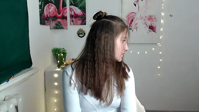 Snapshot of Milka_kamila chatting on October 2025 12:23:02 PM Milka kamila online show from October 2025 12:23:02 PM