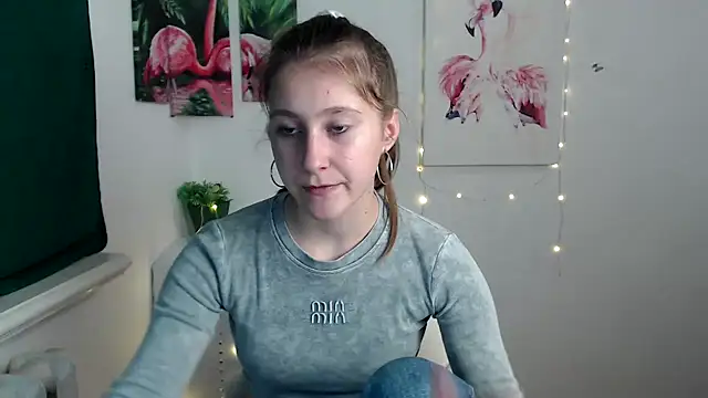 Snapshot of Milka_kamila chatting on October 2025 12:35:02 PM Milka kamila online show from October 2025 12:35:02 PM