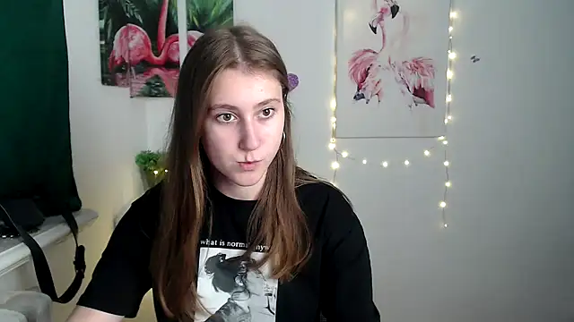 Snapshot of Milka_kamila chatting on October 2025 11:09:02 AM Milka kamila online show from October 2025 11:09:02 AM