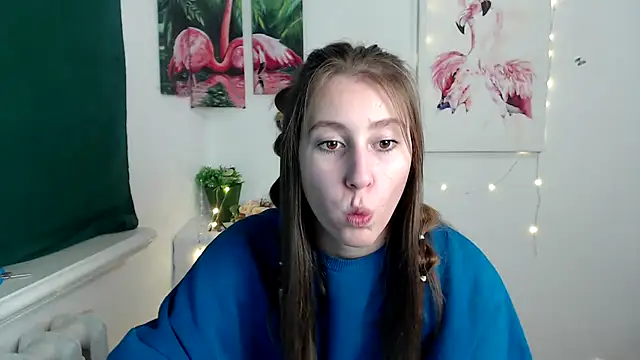 Snapshot of Milka_kamila chatting on October 2025 01:12:02 PM Milka kamila online show from October 2025 01:12:02 PM