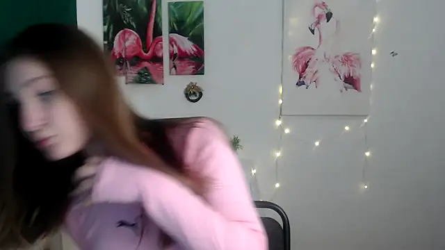 Snapshot of Milka_kamila chatting on November 2025 01:28:02 PM Milka kamila online show from November 2025 01:28:02 PM