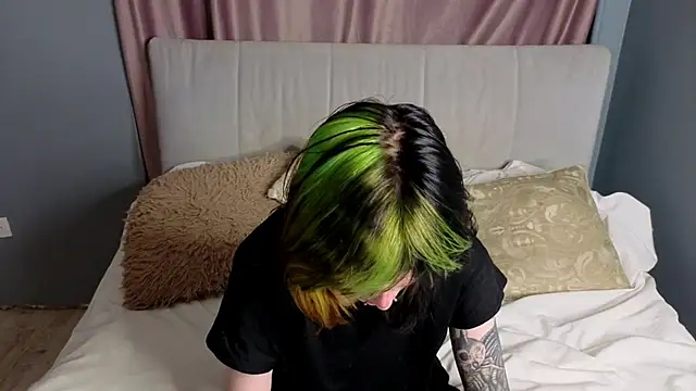 KandraCruser online show from October 2025 08:20:02 PM