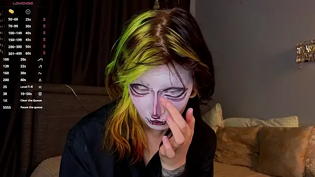 KandraCruser online show from November 2025 08:08:02 PM