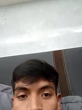 Snapshot of DavidVergagigante420 chatting on November 2025 06:01:01 AM DavidVergagigante420 online show from November 2025 06:01:01 AM