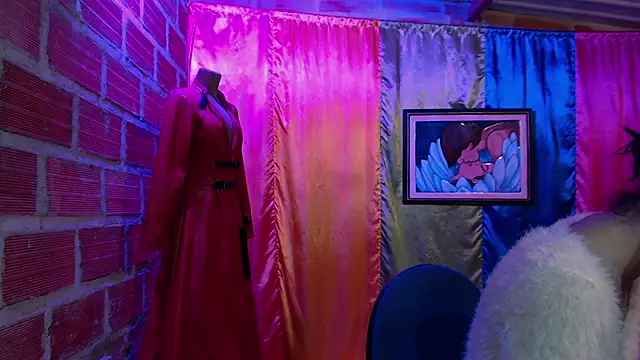 Snapshot of Moira-Hot chatting on October 2025 07:09:02 AM Moira-Hot online show from October 2025 07:09:02 AM