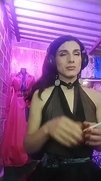 Snapshot of Moira-Hot chatting on December 2025 04:39:01 AM Moira-Hot online show from December 2025 04:39:01 AM