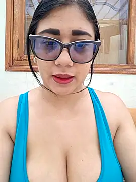 Monse--145 online show from November 2025 01:33:02 PM