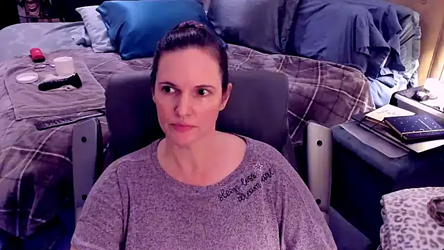 Snapshot of ninajaymes chatting on December 2024 12:18:01 AM ninajaymes online show from December 2024 12:18:01 AM