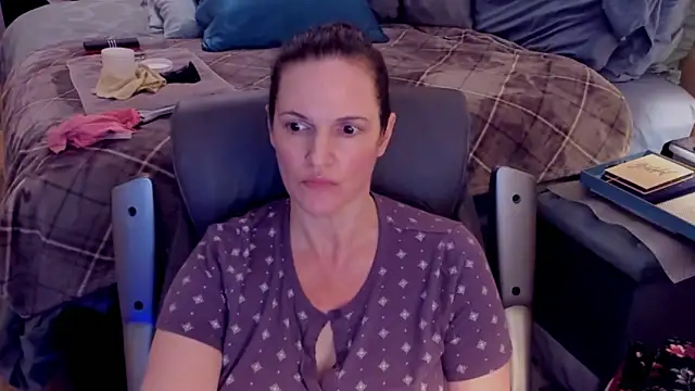 Snapshot of ninajaymes chatting on January 2025 01:36:02 AM ninajaymes online show from January 2025 01:36:02 AM