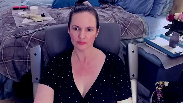 Snapshot of ninajaymes chatting on January 2025 09:44:02 AM ninajaymes online show from January 2025 09:44:02 AM