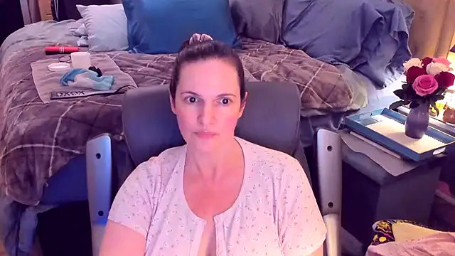 Snapshot of ninajaymes chatting on January 2025 09:24:01 AM ninajaymes online show from January 2025 09:24:01 AM