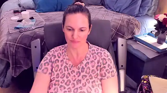 Snapshot of ninajaymes chatting on January 2025 07:57:01 AM ninajaymes online show from January 2025 07:57:01 AM