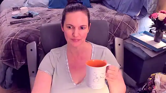 Snapshot of ninajaymes chatting on January 2025 08:57:02 AM ninajaymes online show from January 2025 08:57:02 AM