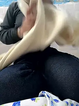 miss moonikaa online show from January 2026 10:42:02 AM