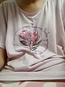 miss raavy online show from June 2026 05:16:02 PM