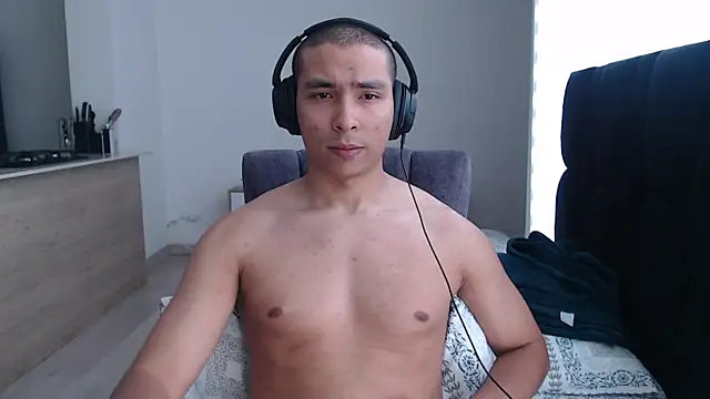 Snapshot of Auron_Demon01 chatting on December 2025 06:03:02 PM Auron Demon01 online show from December 2025 06:03:02 PM