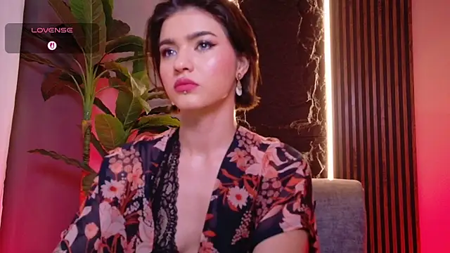 La Diabla 111  online show from October 2025 12:03:01 PM