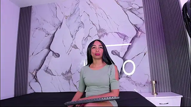 Hillarytonsonx online show from September 2025 12:05:02 PM