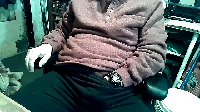 Snapshot of georgew62 chatting on February 2026 08:54:01 PM georgew62 online show from February 2026 08:54:01 PM