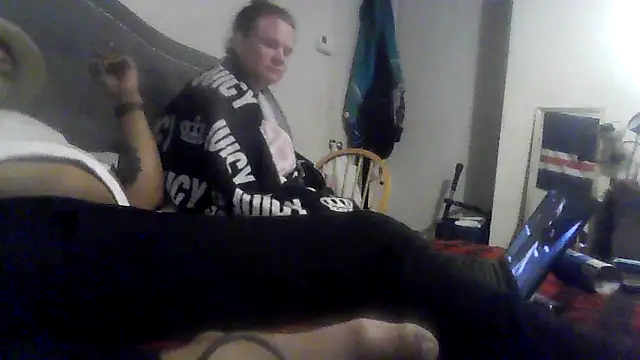 Snapshot of Sexdemonfrfr chatting on April 2026 01:47:02 AM Sexdemonfrfr online show from April 2026 01:47:02 AM