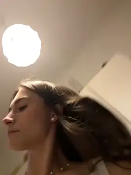 SophiiaStarr online show from December 2025 06:47:02 PM