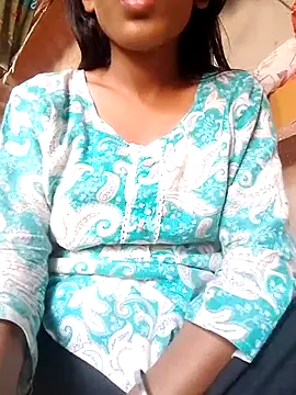 Snapshot of Riya_patola chatting on May 2026 09:47:02 AM Riya patola online show from May 2026 09:47:02 AM
