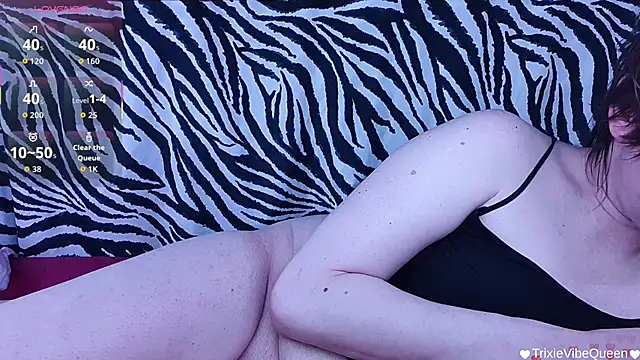 TrixieVibeQueen online show from June 2026 03:25:01 AM