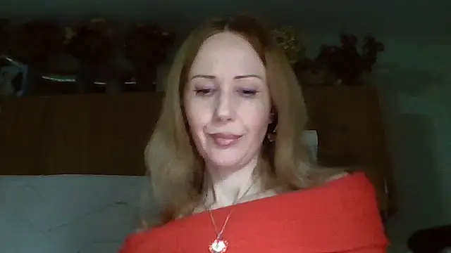 Snapshot of Tiluu1 chatting on February 2026 08:45:01 PM Tiluu1 online show from February 2026 08:45:01 PM