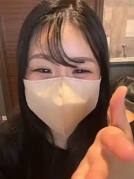 Snapshot of Ema-- chatting on October 2025 10:05:02 AM Ema-- online show from October 2025 10:05:02 AM