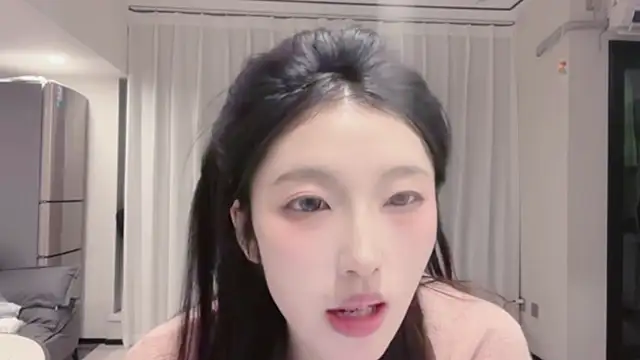 Snapshot of ZhaoZhao-ZM chatting on November 2025 02:27:02 PM ZhaoZhao-ZM online show from November 2025 02:27:02 PM