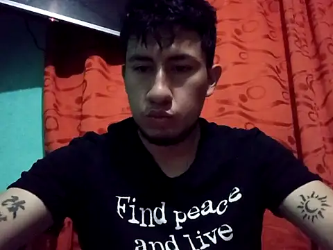 True Di online show from September 2025 01:33:01 AM