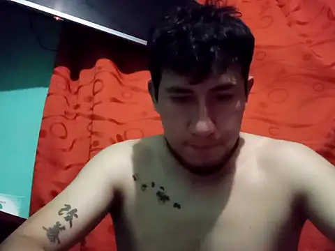 True Di online show from October 2025 01:06:01 AM