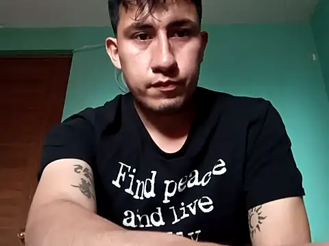 True Di online show from October 2025 04:02:02 PM