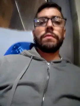 Snapshot of DanteWinter chatting on October 2025 02:15:01 AM DanteWinter online show from October 2025 02:15:01 AM