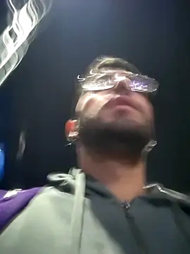 Snapshot of DanteWinter chatting on November 2025 12:27:01 AM DanteWinter online show from November 2025 12:27:01 AM